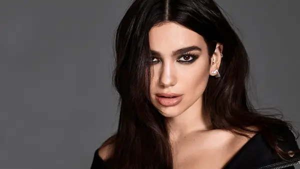 Dua Lipa Smoky Eye Poster — Memocult